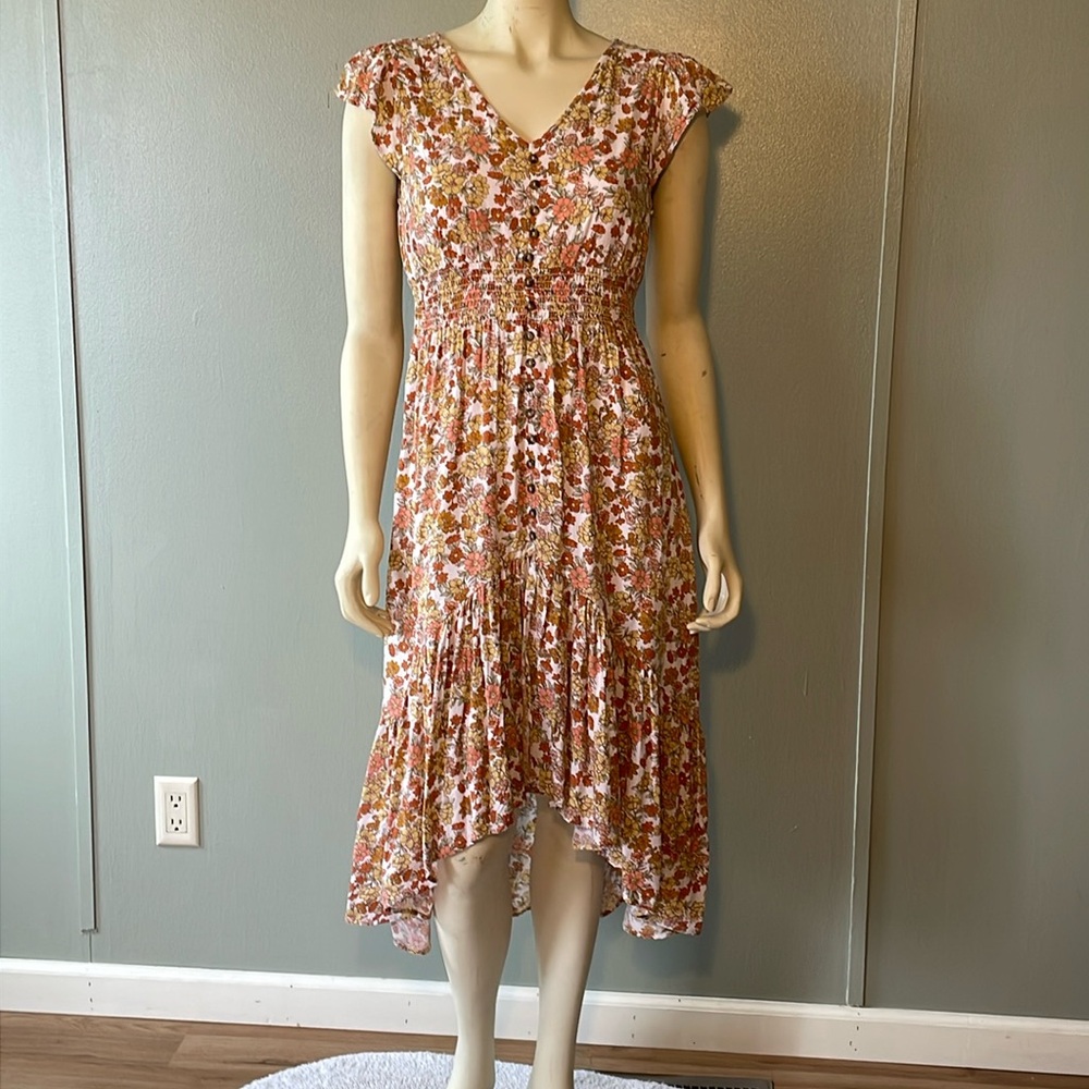 Just the girl!, floral dress. Size L